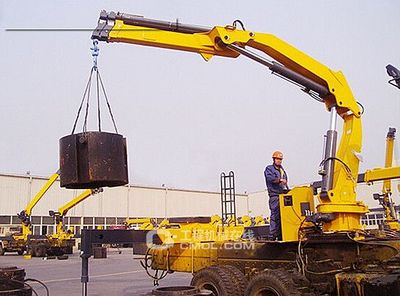 徐工首臺通過CCS認證船用起重機成功下線_產品快訊_工程機械在線