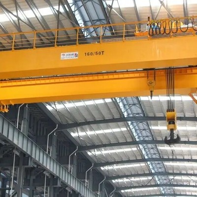 江蘇地區30噸起重機價格及鉚焊加工成本分析